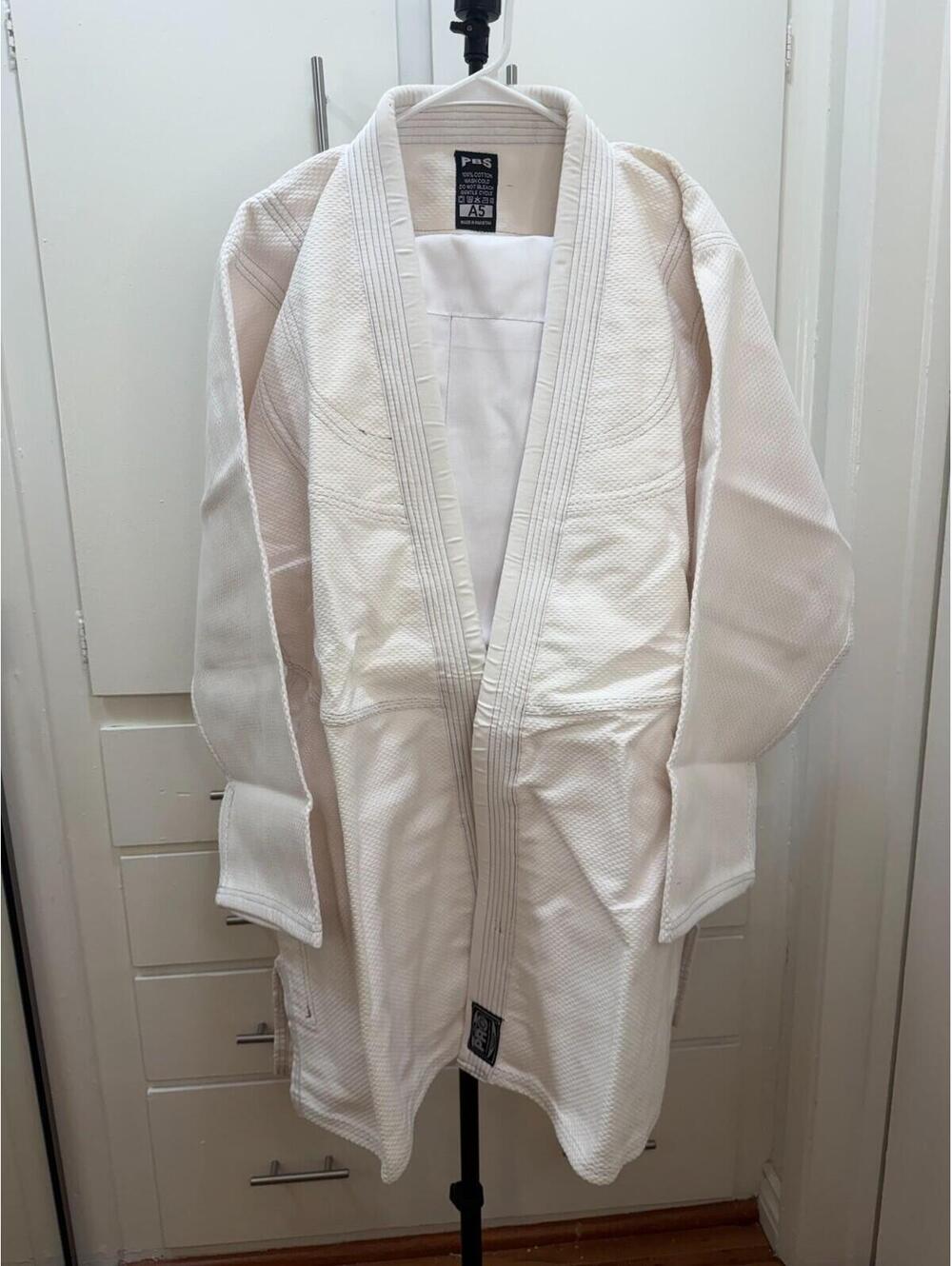 PBS White Jiu Jitsu Gi 100% Cotton Heavyweight Weave Size A NWT